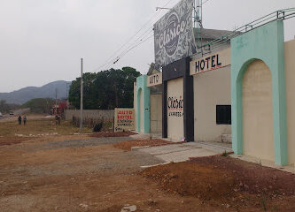 Auto Hotel Clasico