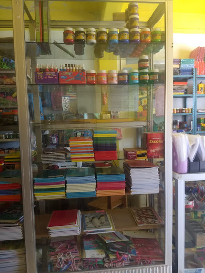 PAPELERIA "MAYTE" Y MINI FARMACIA.