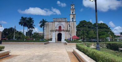 Parque Principal De Calkiní