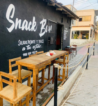 Snack bar