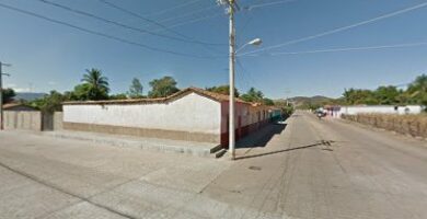 CIBER Y CENTRO DE ENTRETENIMIENTO 3 HERMANOS