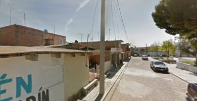 Papeleria y abarrotes "LA PLAZA"